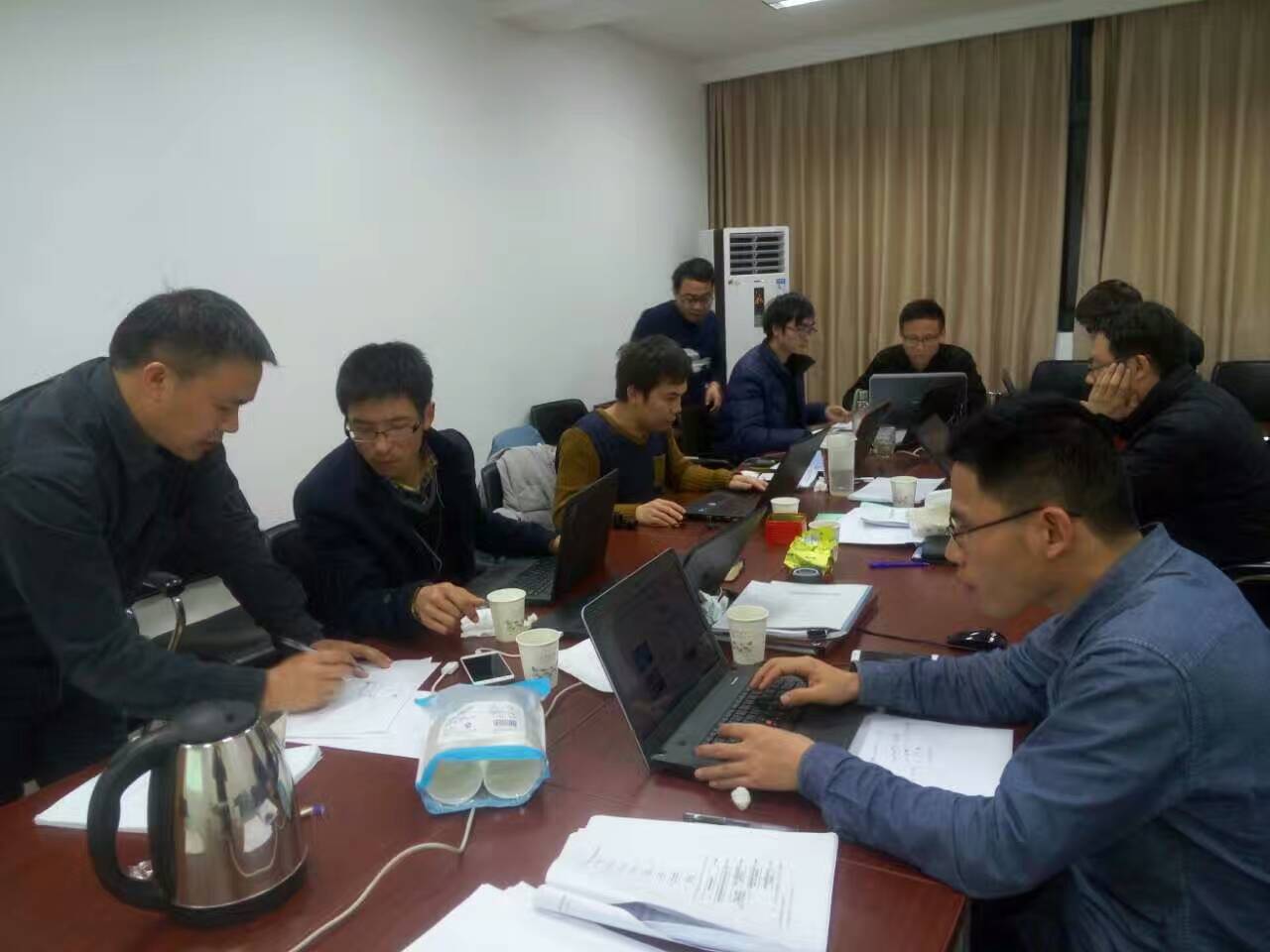 南京航空航天大學專家現場輔導智為銘略客戶